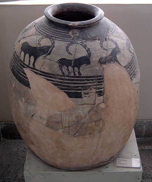 گلدان ِمنقشِ سفالی